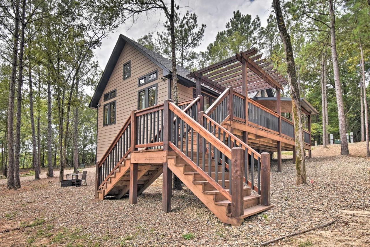 Modern Broken Bow Cabin Large Deck, Bbq And Pergola Eksteriør billede